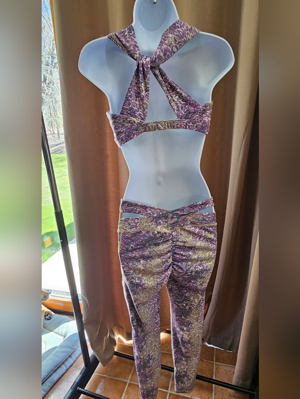 Noire Blanc “Reign” Set - Abstract Purple/Taupe Print - Picture 3 of 10